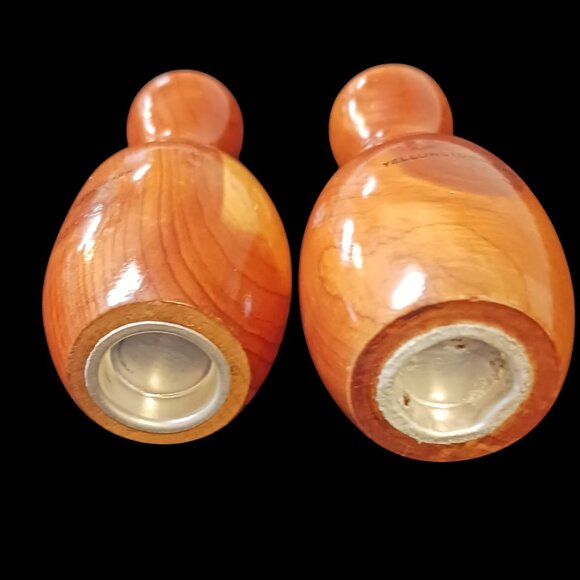 Vtg 50s Yellowstone National Park Bowling Pin S&P Shakers | Wooden Souvenir Set - Picture 4 of 8